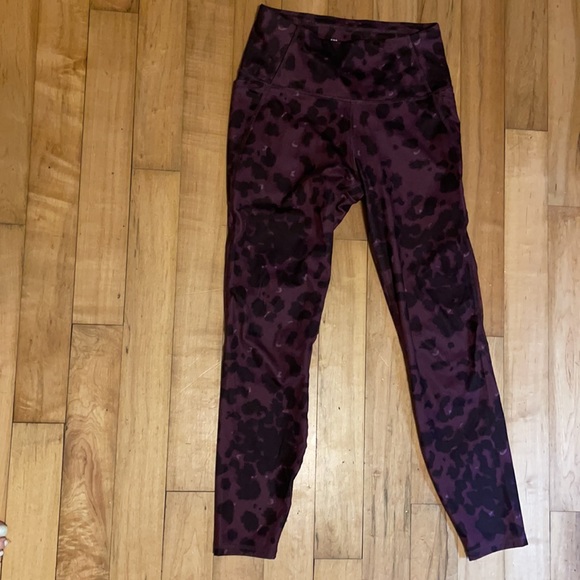 Athletic Pants / Leggings - Picture 2 of 3